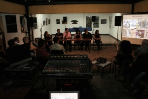Mesa redonda en el Centro Cultural de España (San José), antes del estreno de "Cantos de La Llorona".